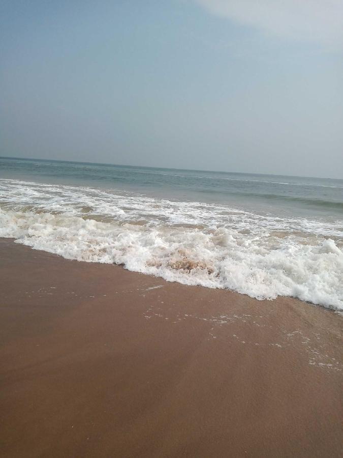 Oyo Royal Ruby Enclave Puri Exterior photo