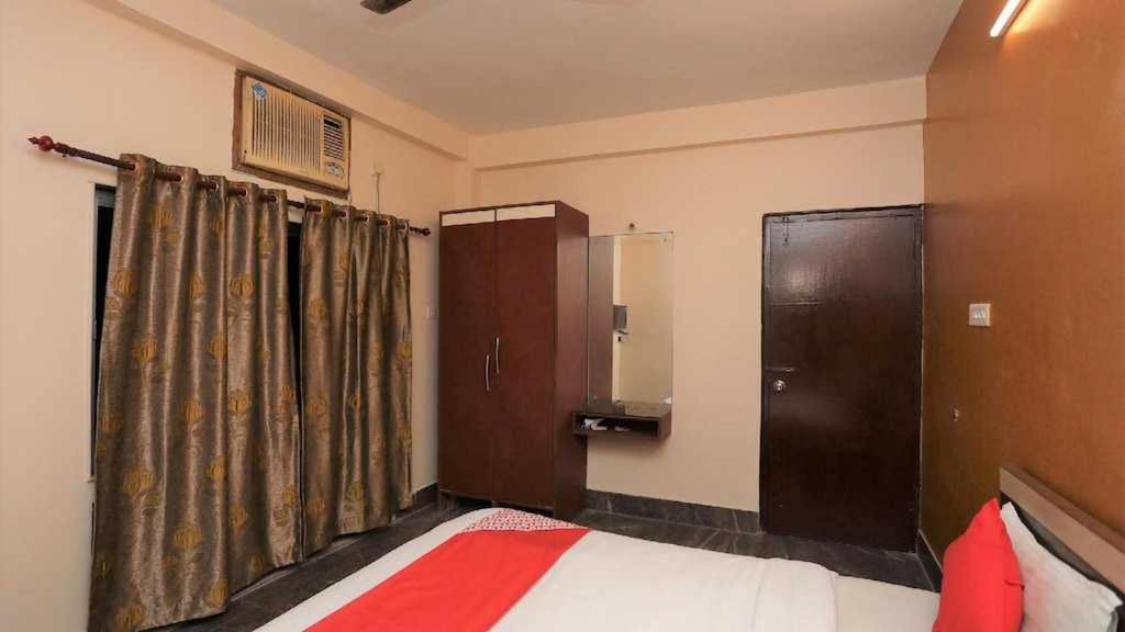 Oyo Royal Ruby Enclave Puri Exterior photo