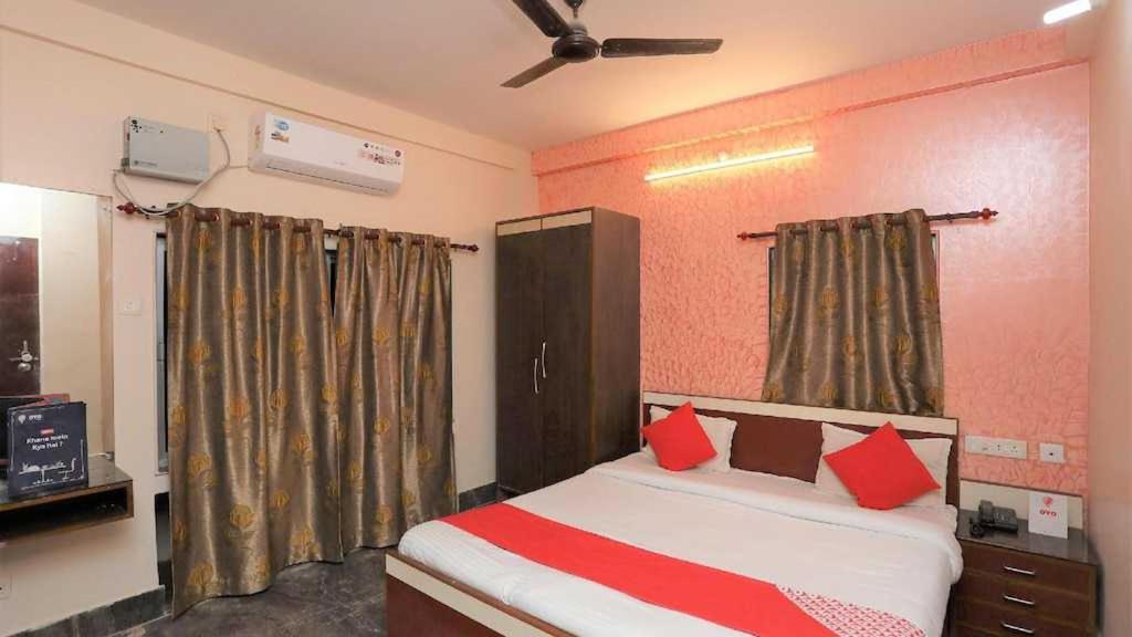 Oyo Royal Ruby Enclave Puri Exterior photo